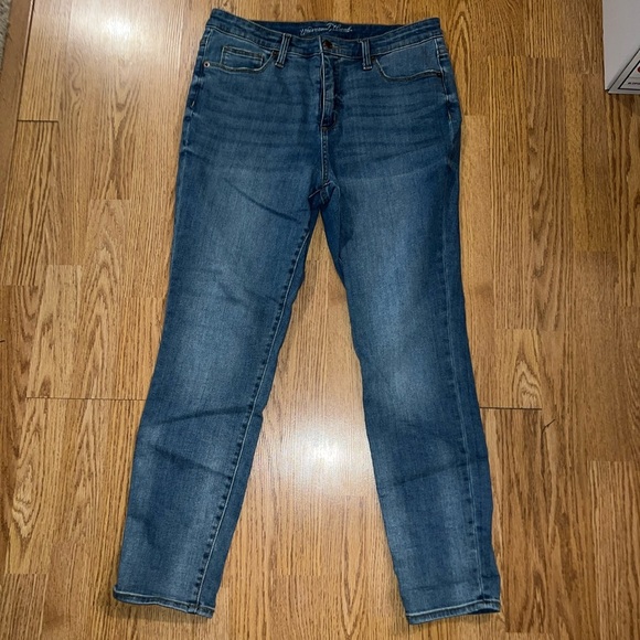 Universal Thread Jeans - Picture 2 of 4
